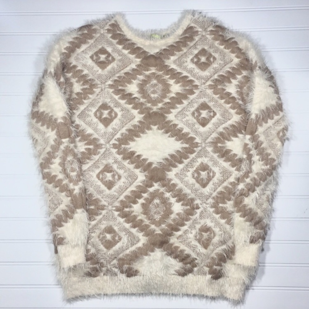 Gianni Bini Eyelash Crewneck Sweater Size Medium